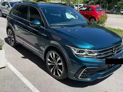 Usata VW Tiguan R-line 150 CV (110 kW) 2023 Blu SUV