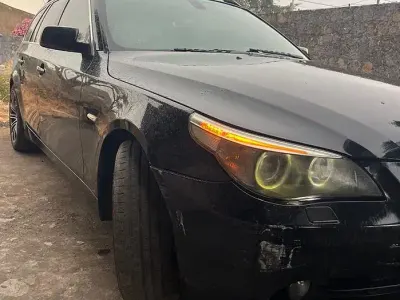 Usata BMW 530 177 CV (130 kW) 2008 Nero Berlina