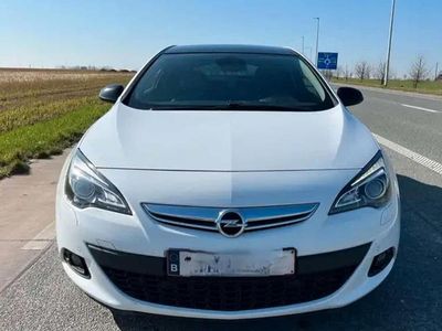 Usata Opel Astra GTC 170 CV (125 kW) 2017 Bianco Coupé