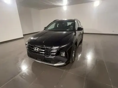 Nuova Hyundai Tucson Blackline 136 CV (100 kW) 2026 Abyss black SUV