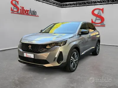Usata Peugeot 3008 Allure 131 CV (96 kW) 2022 Grigio SUV