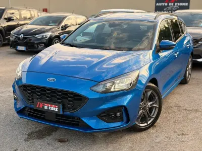 Usata Ford Focus ST-Line 120 CV (88 kW) 2021 Blu Station wagon