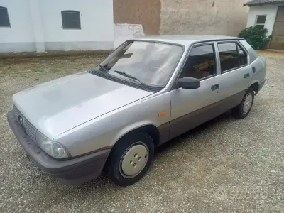 Usata Alfa Romeo 33 Quadrifoglio 84 CV (61 kW) 1983 Utilitaria