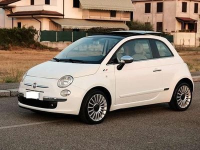 Usata Fiat 500 Lounge 95 CV (69 kW) 2011 Bianco Utilitaria