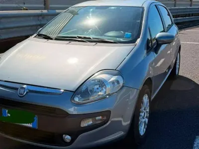 Usata Fiat Punto Evo Active 77 CV (56 kW) 2012 Grigio Utilitaria