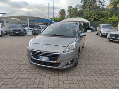 Usata Peugeot 5008 Business-Line 163 CV (119 kW) 2015 Grigio Monovolume