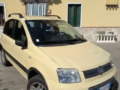 Usata Fiat Panda Climbing 60 CV (44 kW) 2009 Utilitaria