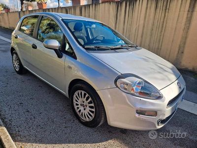 Usata Fiat Punto Street 84 CV (61 kW) 2014 Grigio Utilitaria