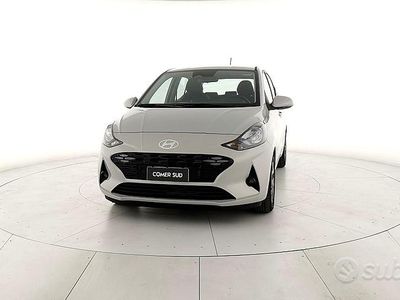 Lumen grey Nuova 2025 Hyundai i10 Utilitaria | 17.900 €