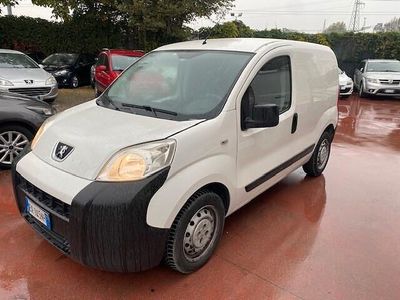 Usata Peugeot Bipper Active 75 CV (55 kW) 2014 Bianco Monovolume