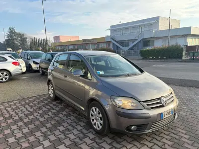 Usata VW Golf Plus Comfortline 102 CV (75 kW) 2008 Grigio Monovolume