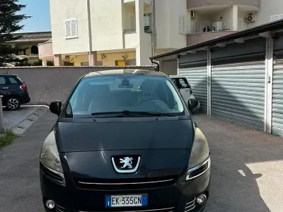Usata Peugeot 5008