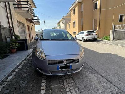 Usata Fiat Grande Punto 75 CV (55 kW) 2009 Grigio Utilitaria