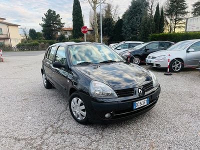 Usata Renault Clio II 58 CV (42 kW) 2006 Nero Berlina
