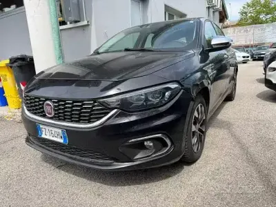 Usata Fiat Tipo Mirror 120 CV (88 kW) 2019 Blu Berlina