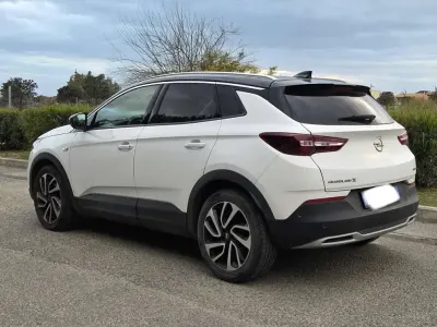 Usata Opel Grandland X Ultimate 131 CV (96 kW) 2019 Bianco SUV