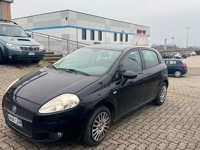 Usata Fiat Grande Punto 74 CV (54 kW) 2009 Nero Utilitaria