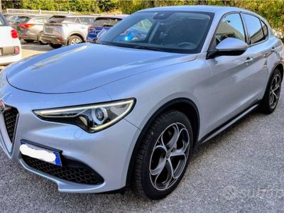 Usata Alfa Romeo Stelvio 160 CV (117 kW) 2019 Grigio SUV