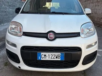 Usata Fiat Panda Lounge 75 CV (55 kW) 2014 Bianco Utilitaria