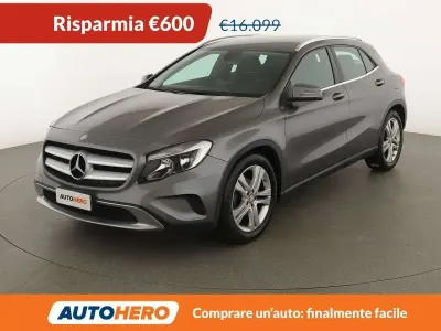 Usata Mercedes GLA200 136 CV (100 kW) 2016 Grigio SUV