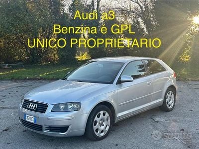 Usata Audi A3 Attraction 101 CV (74 kW) 2005 Grigio Utilitaria