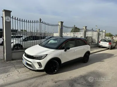 Usata Opel Crossland GS Line 110 CV (80 kW) 2021 Bianco SUV