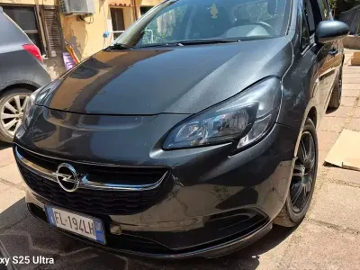 Usata Opel Corsa 75 CV (55 kW) 2017 Nero Utilitaria