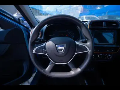 Usata Dacia Spring Comfort Plus 33 kW (45 CV) 2021 Grigio chiaro Utilitaria