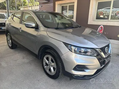 Usata Nissan Qashqai 116 CV (85 kW) 2020 Grigio SUV