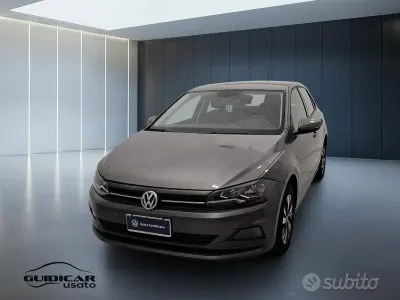 Usata VW Polo Comfortline 95 CV (69 kW) 2018 Grigio Utilitaria