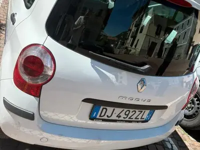 Usata Renault Modus 75 CV (55 kW) 2008 Bianco Monovolume