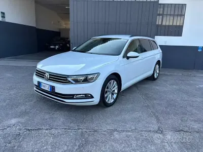 Usata VW Passat 120 CV (88 kW) 2018 Bianco Station wagon