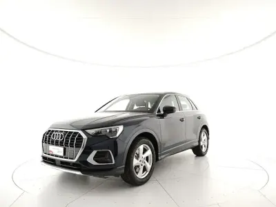 Usata Audi Q3 Advanced Plus 190 CV (139 kW) 2019 Blu cosmo metallizzato SUV
