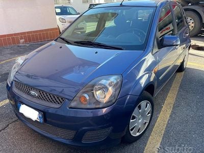 Usata Ford Fiesta 2006 Blu Utilitaria