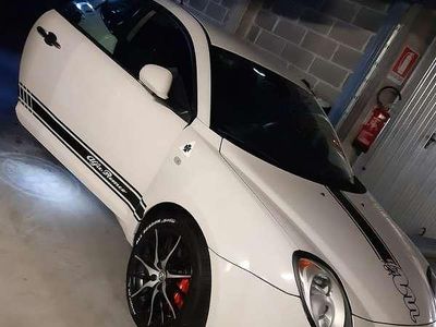 Second-hand Alfa Romeo MiTo Distinctive 155 CP (114 kW) 2009 Alb Hatchback