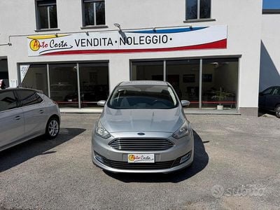 Begagnad Ford C-MAX Titanium 120 HK (88 kW) 2016 Grå Minibuss