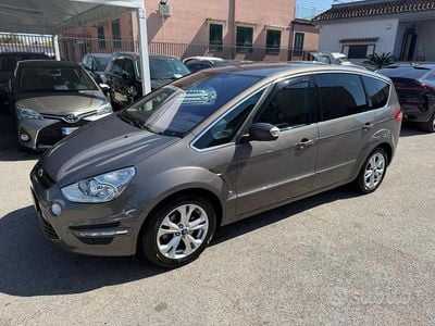 Usata Ford S-MAX Titanium 163 CV (119 kW) 2012 Marrone Monovolume