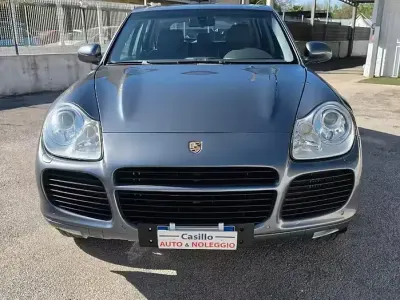 Usata Porsche Cayenne Turbo 450 CV (330 kW) 2003 Grigio SUV