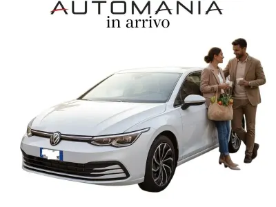 Usata VW Golf VIII Life 110 CV (80 kW) 2021 Bianco Berlina