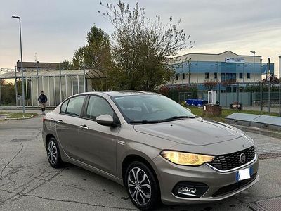 Usata Fiat Tipo 120 CV (88 kW) 2017 Grigio Berlina