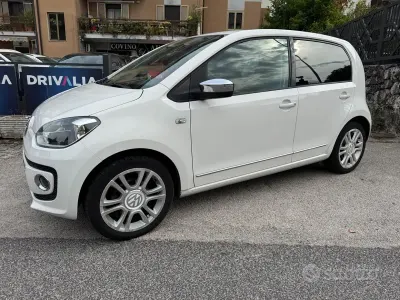 Usata VW up! 68 CV (50 kW) 2013 Bianco Utilitaria