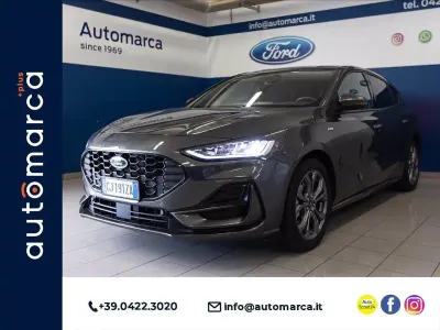 Usata Ford Focus ST-Line 125 CV (91 kW) 2022 Grigio metallizzato Berlina