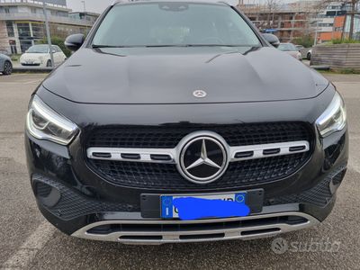 Usata Mercedes GLA200 150 CV (110 kW) 2022 Nero SUV