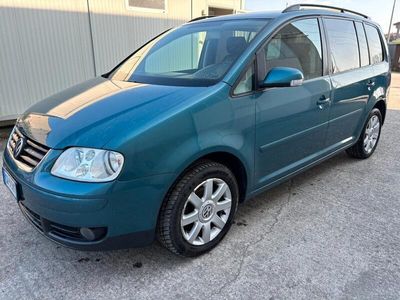 usata VW Touran 1.9 TDI 105CV DSG Trendline