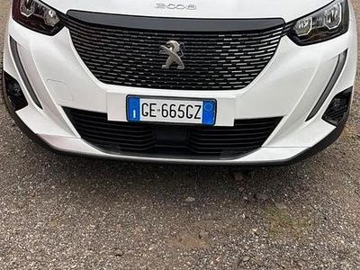 Usata Peugeot 2008 Allure 131 CV (96 kW) 2021 Bianco SUV