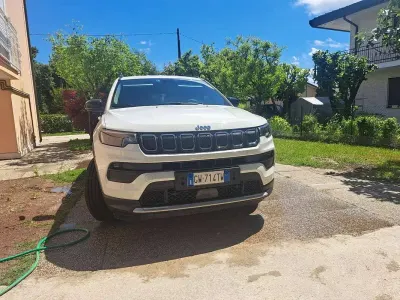 Usata Jeep Compass Limited 131 CV (96 kW) 2024 Bianco SUV