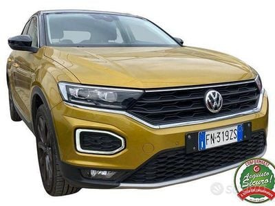 Usata VW T-Roc Style 150 CV (110 kW) 2018 Giallo SUV