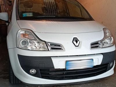 Usata Renault Grand Modus 90 CV (66 kW) 2012 Bianco Monovolume