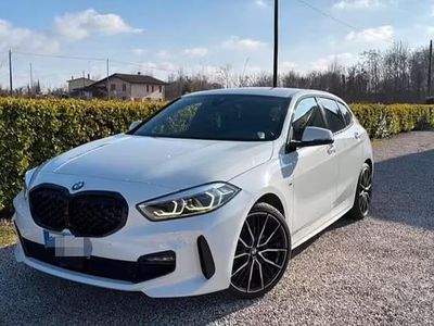 Usata BMW 116 M Sport 116 CV (85 kW) 2023 Bianco Utilitaria