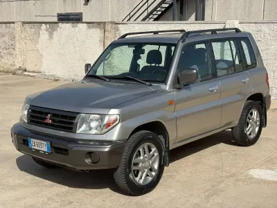 Usata Mitsubishi Pajero 114 CV (83 kW) 2003 Argento SUV